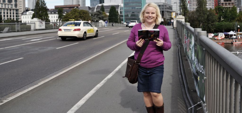 Anne auf der Brücke